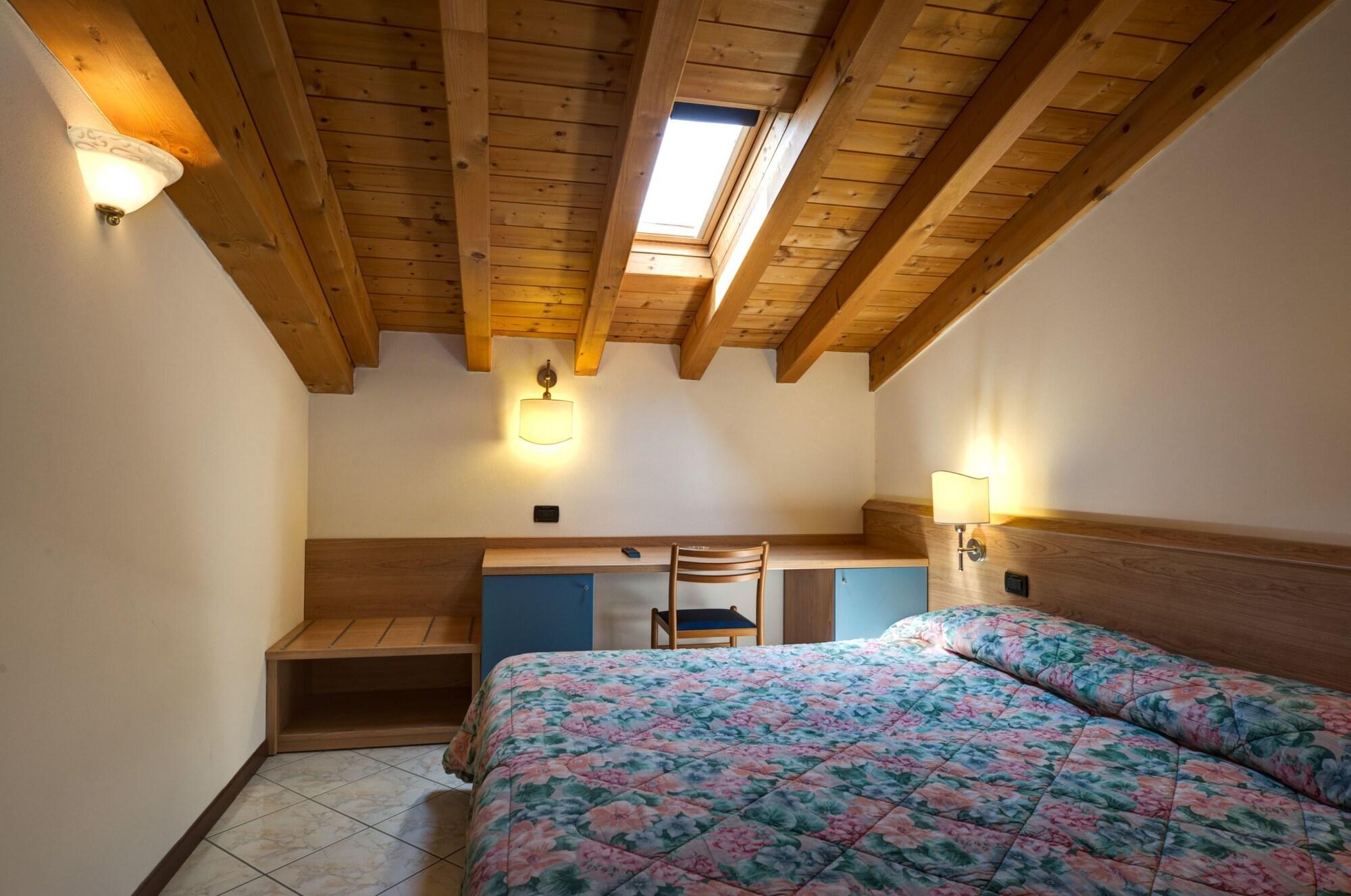 Hotel Kennedy 3*