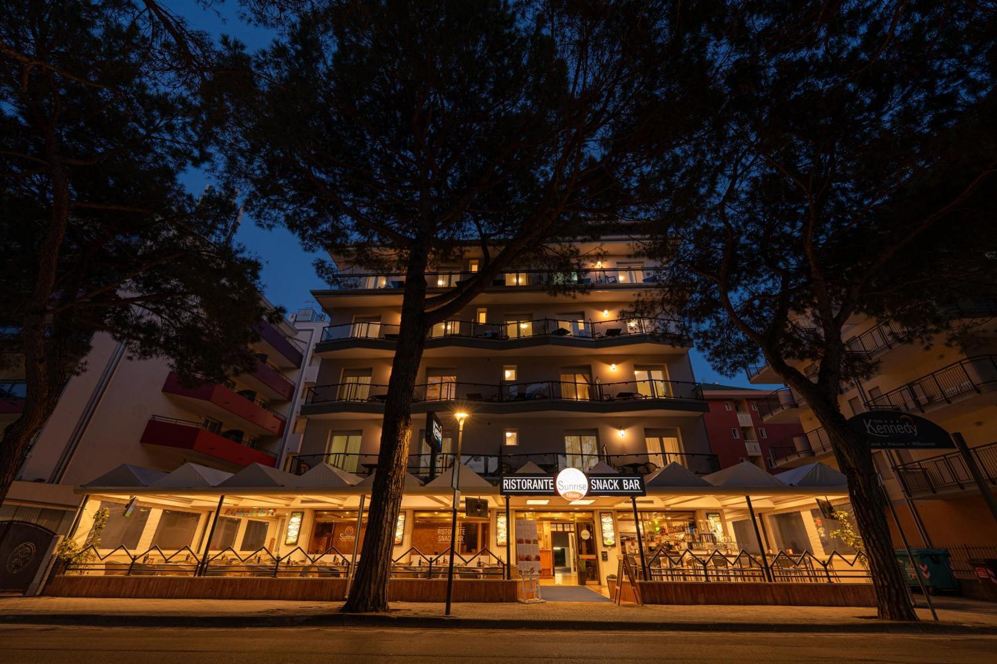 Hotel Kennedy 3*
